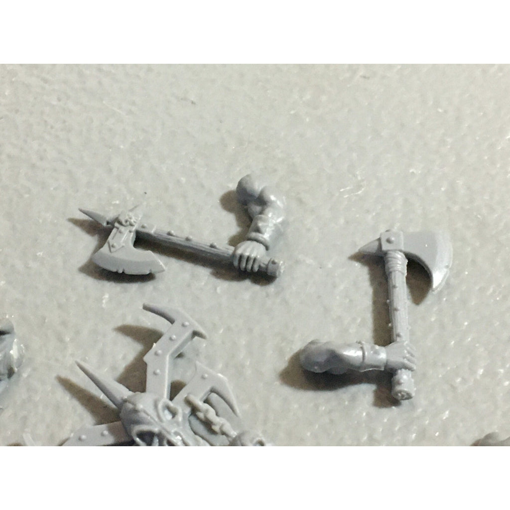 A22183 WARHAMMER FANTASY CHAOS MORTALS BITS LOT MIXED MARAUDER COMMAND & ARMS GW