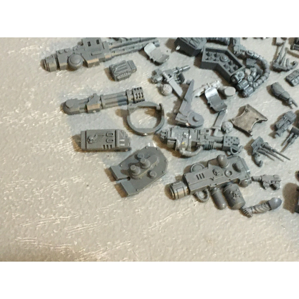 A20138 WARHAMMER 40K IMPERIAL GUARD ASTRA MILITARUM BITS LOT VEHICLE ARMS GUNS