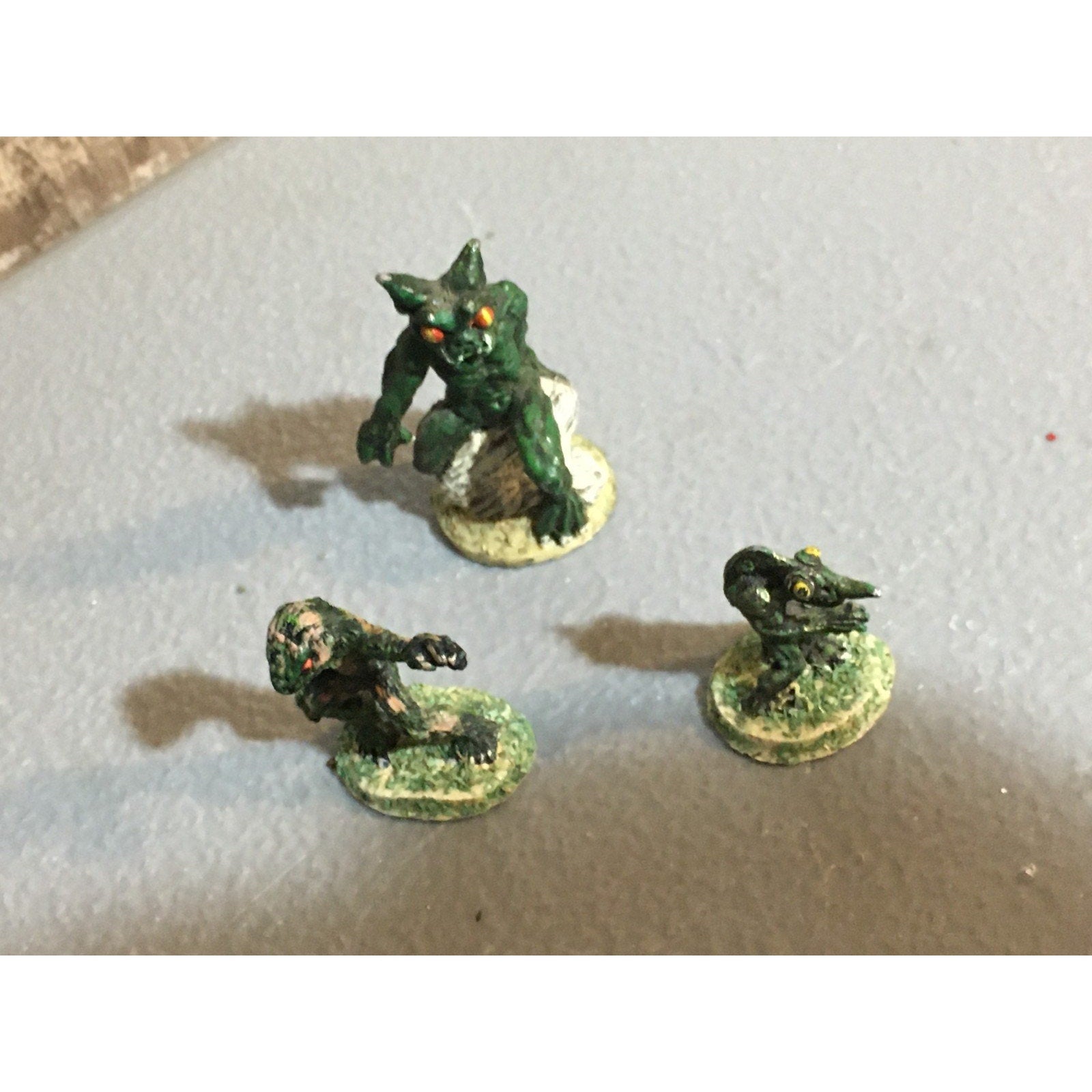 A24863 UNBRANDED METAL TABLETOP OLD OOP D&D FANTASY SWAMP SEA MONSTER MINIATURES
