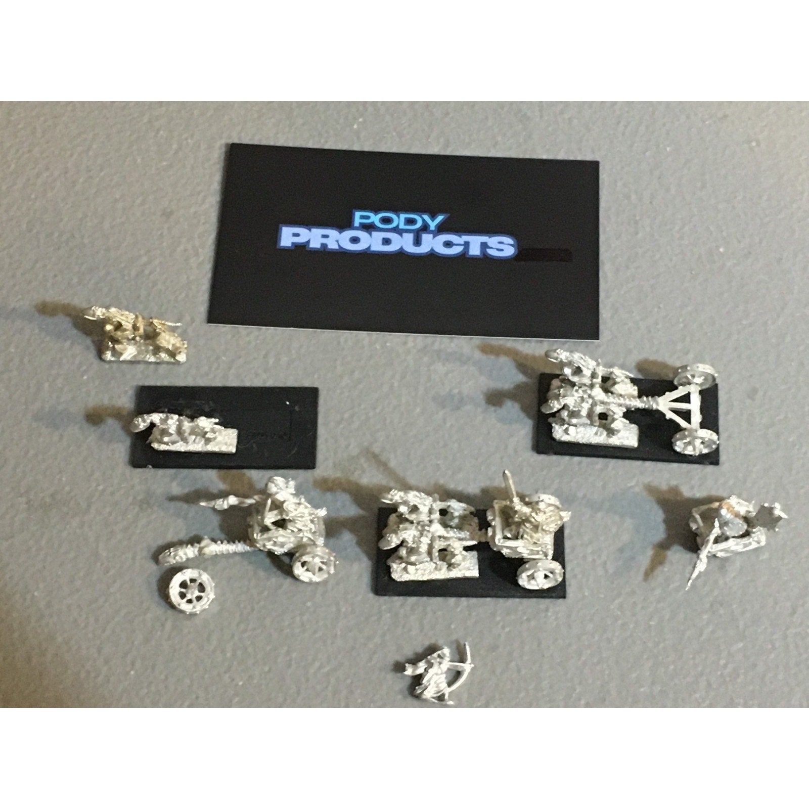 A33669 WARHAMMER WARMASTER UNDEAD METAL CHARIOTS GW GAMES WORKSHOP