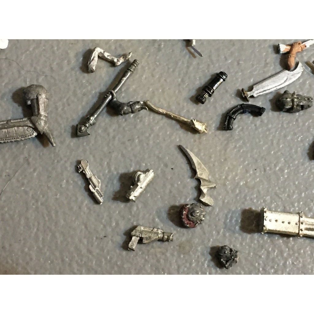 A32555 UNKNOWN MINIATURES ALL METAL BITS LOT FANTASY SCI-FI MIXED