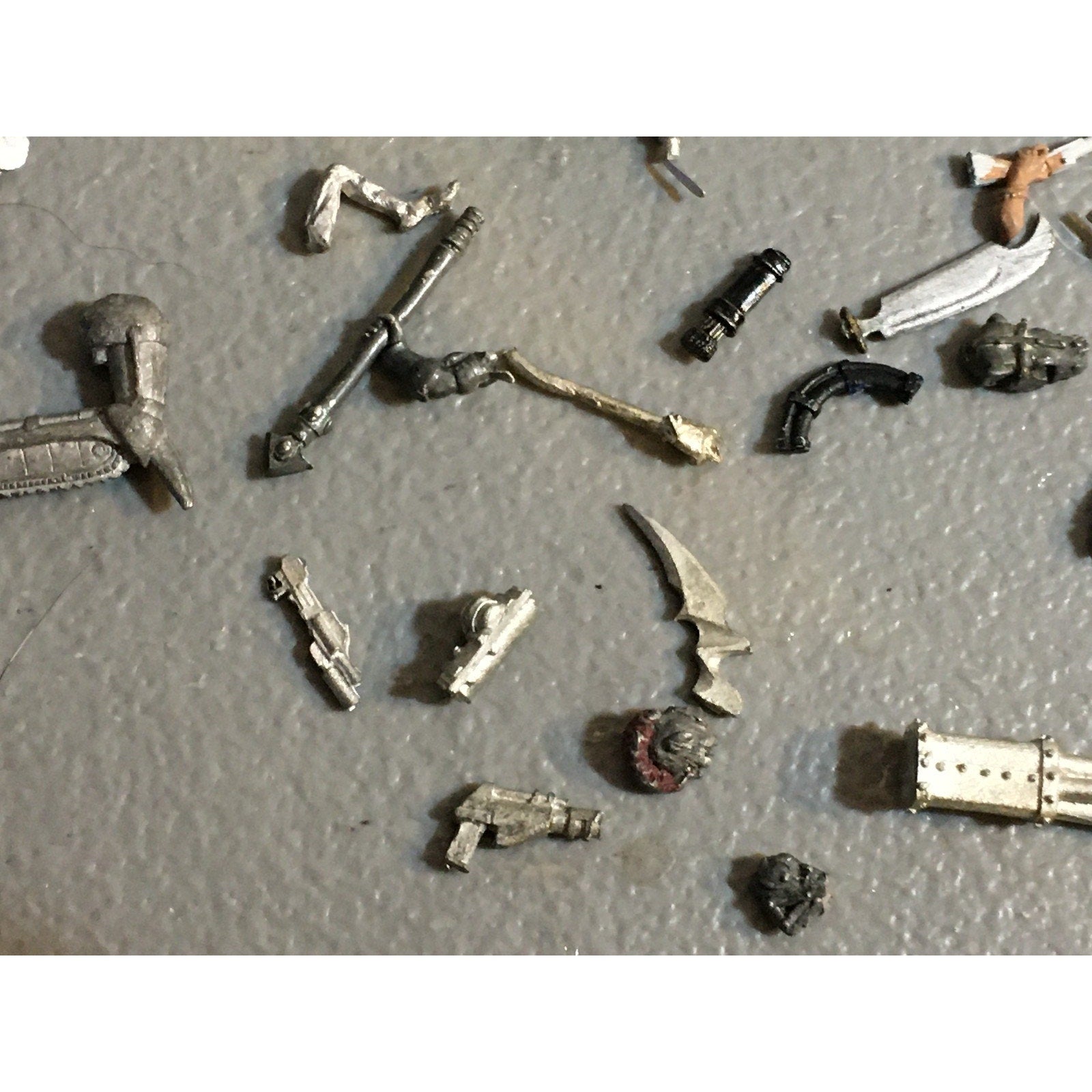 A32555 UNKNOWN MINIATURES ALL METAL BITS LOT FANTASY SCI-FI MIXED