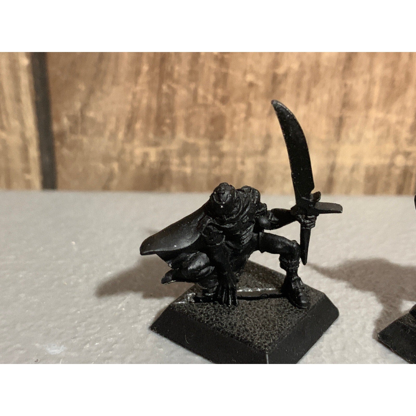 A10275 RACKHAM CONFRONTATION METAL OOP EXECUTIONERS GRIFFINS
