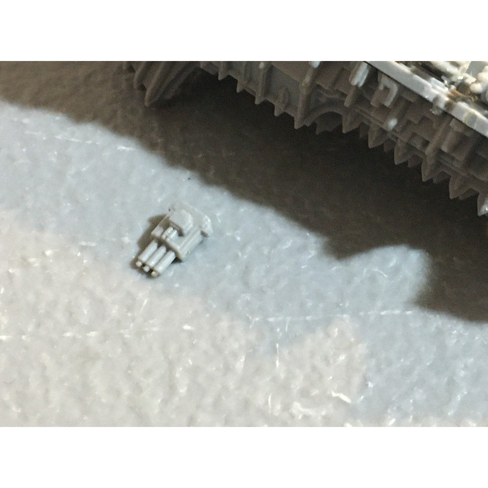A32828 WARHAMMER 40K BATTLEFLEET GOTHIC CHAOS CRUISER MISS GUN BANK BIT GW