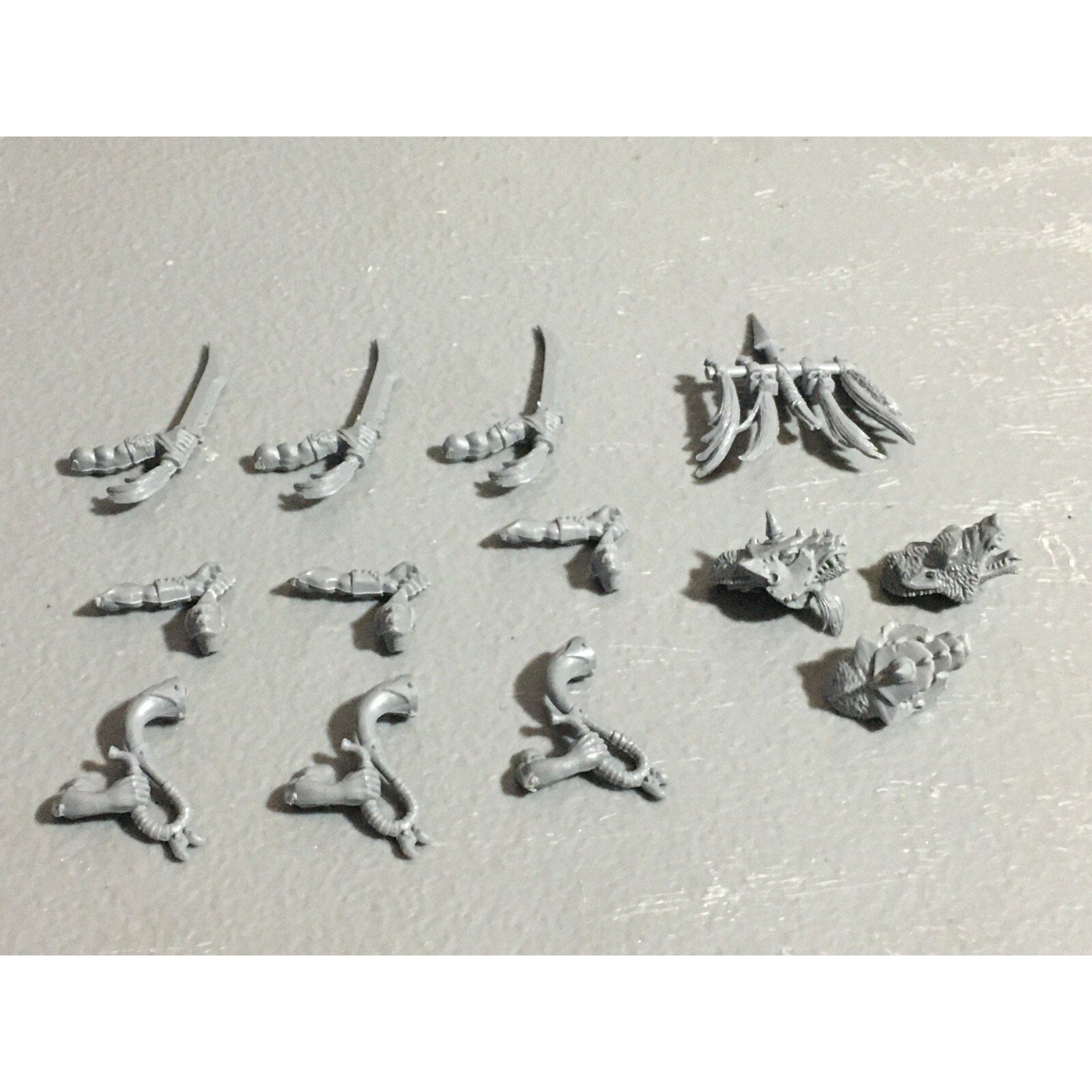 A22630 WARHAMMER FANTASY ORCS & GOBLINS BITS LOT GOBLIN WOLF RIDER ARMS GW