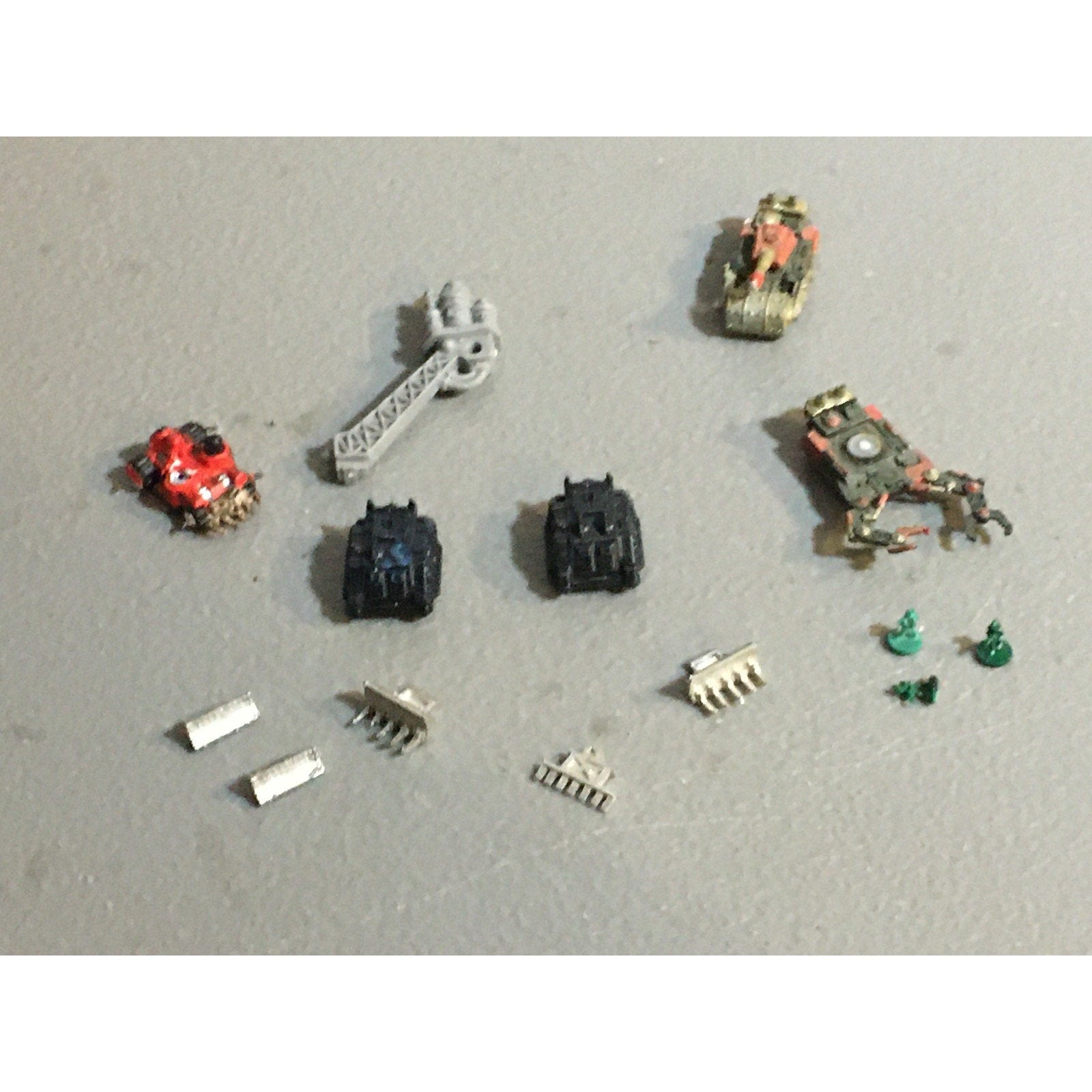 A30751 WARHAMMER EPIC 40K MIXED BITS & INCOMPLETE LOT SPACE MARINES ELDAR ORKS