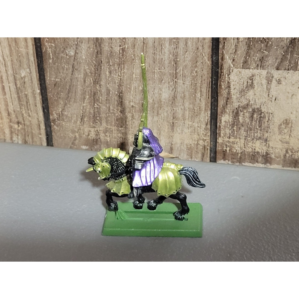 A19000 WARHAMMER FANTASY CHAOS MORTALS CLASSIC KNIGHT PLASTIC