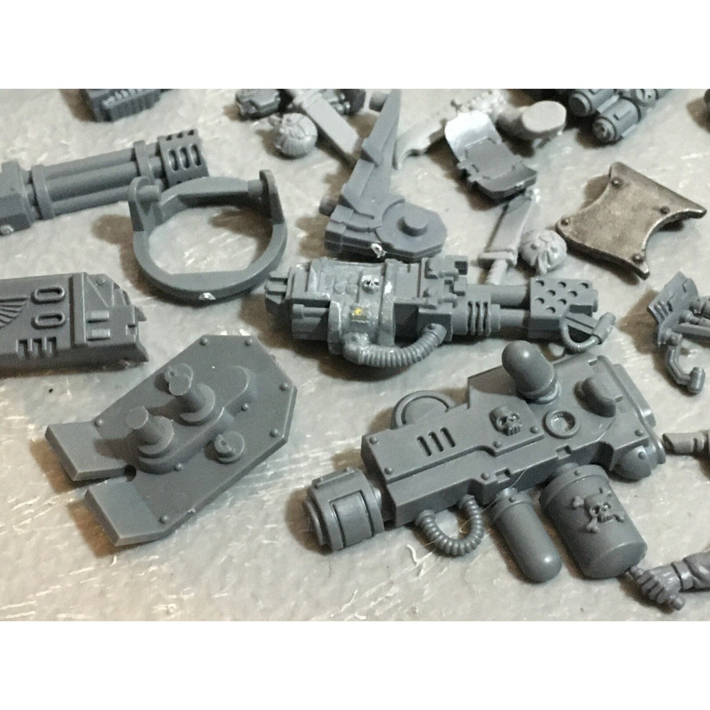 A20138 WARHAMMER 40K IMPERIAL GUARD ASTRA MILITARUM BITS LOT VEHICLE ARMS GUNS