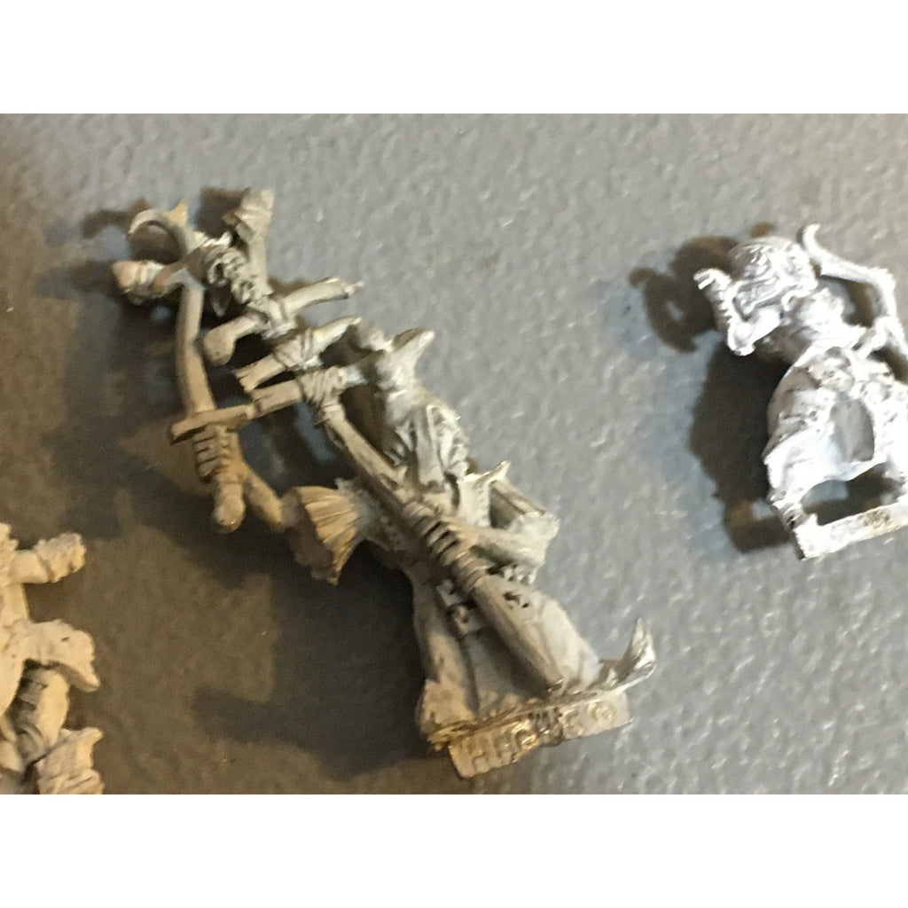 A34037 UNKNOWN METAL MINIATURES FANTASY MIXED LOT ELF WARRIOR STANDARD