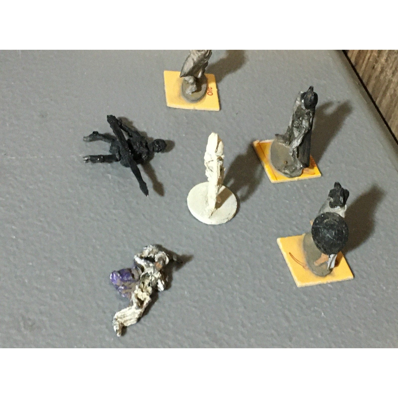 A32526 UNKNOWN METAL MINIATURES SKELETON LOT 6 PK WARRIOR CASUALTY