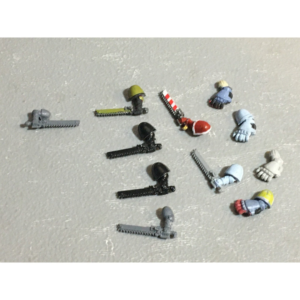 A22971 WARHAMMER 40K SPACE MARINES BITS LOT CHAINSWORD POWER FIST GAMES WORKSHOP
