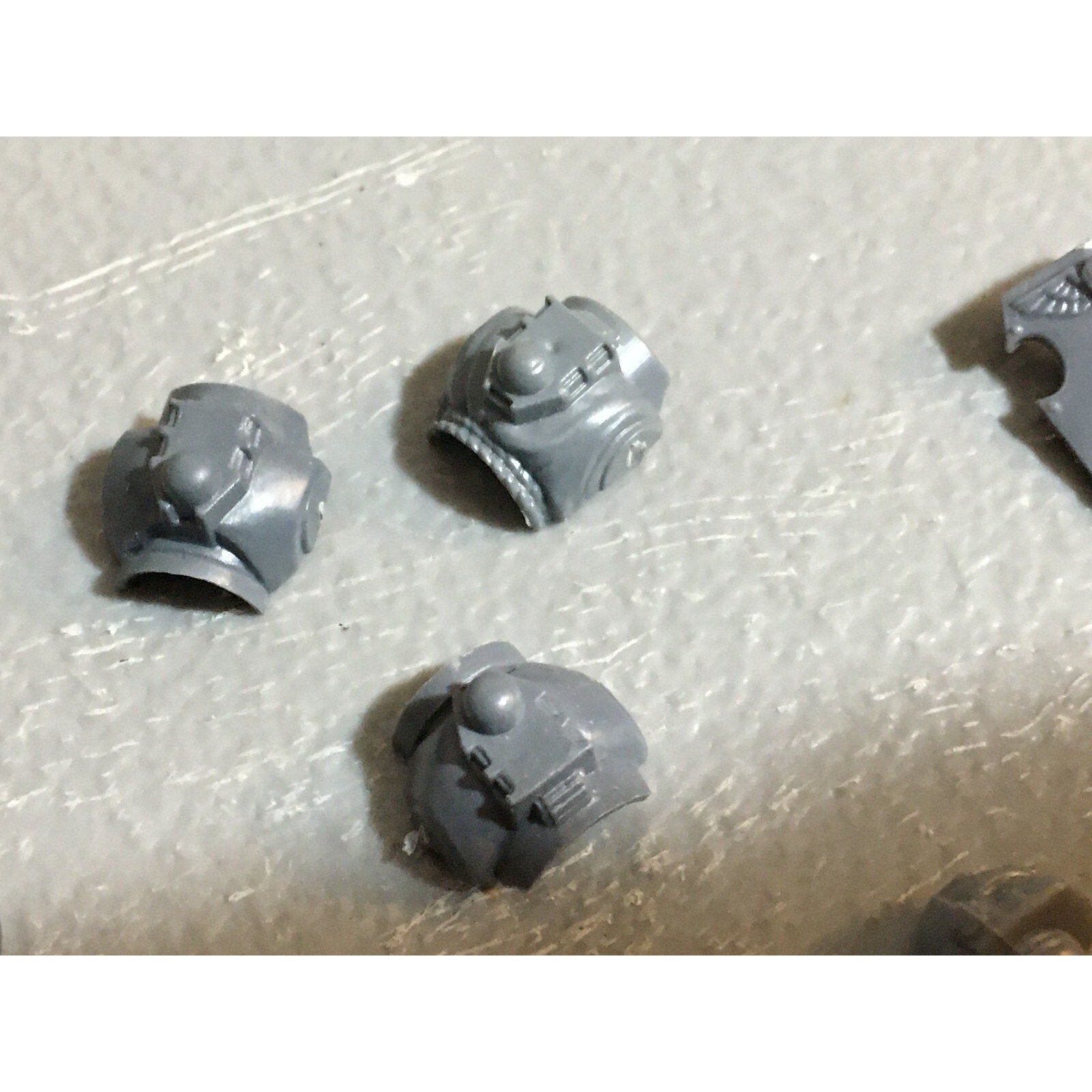 A23158 WARHAMMER 40K SPACE MARINES BITS LOT MIXED TORSOS HEADS GAMES WORKSHOP GW