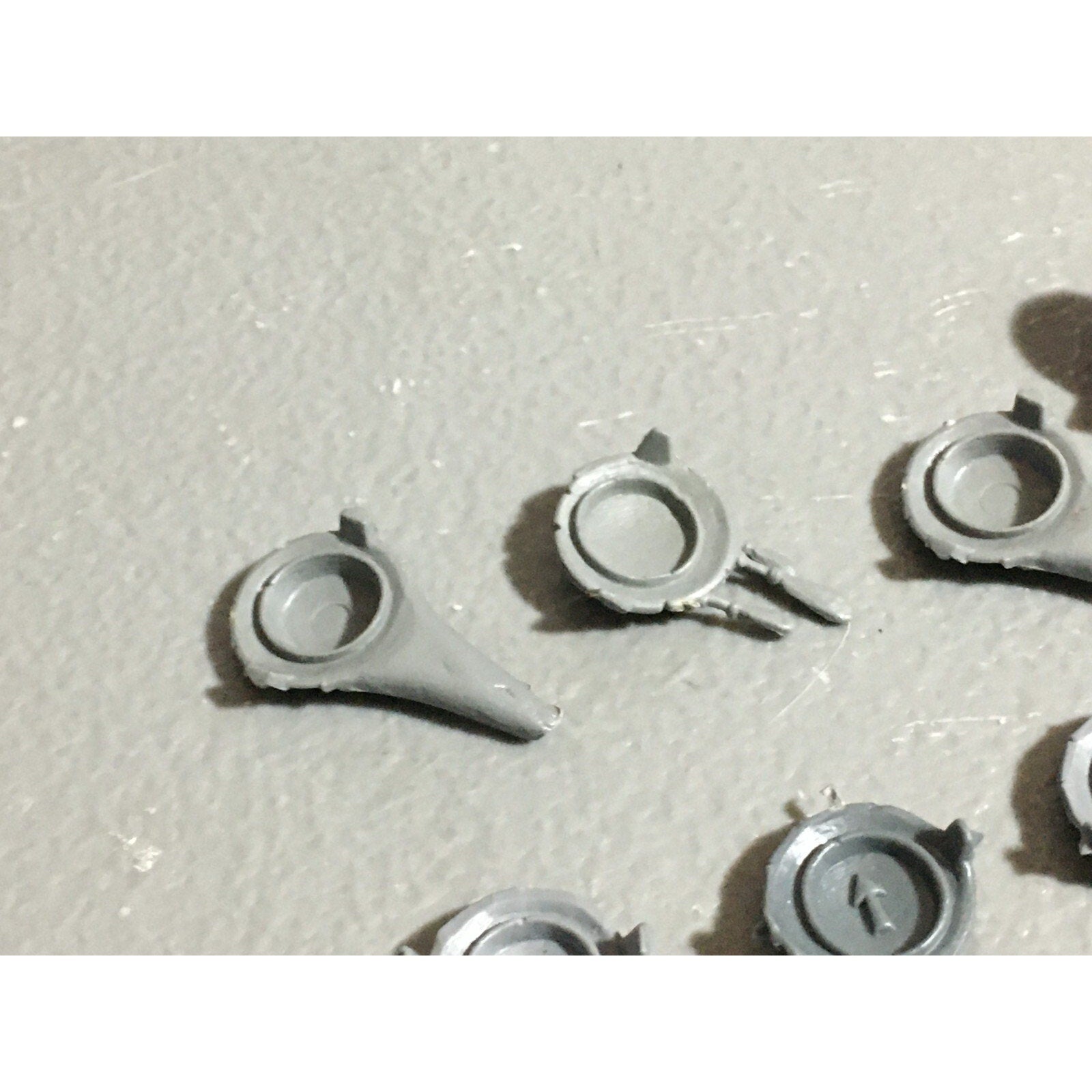 A22583 WARHAMMER FANTASY OGRE KINGDOMS BITS LOT GUT PLATES GAMES WORKSHOP GW