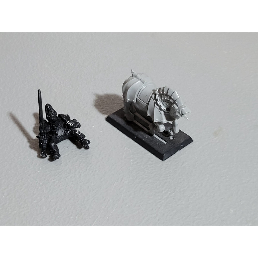 A18200 WARHAMMER FANTASY CHAOS MORTALS METAL KNIGHT SINGLE