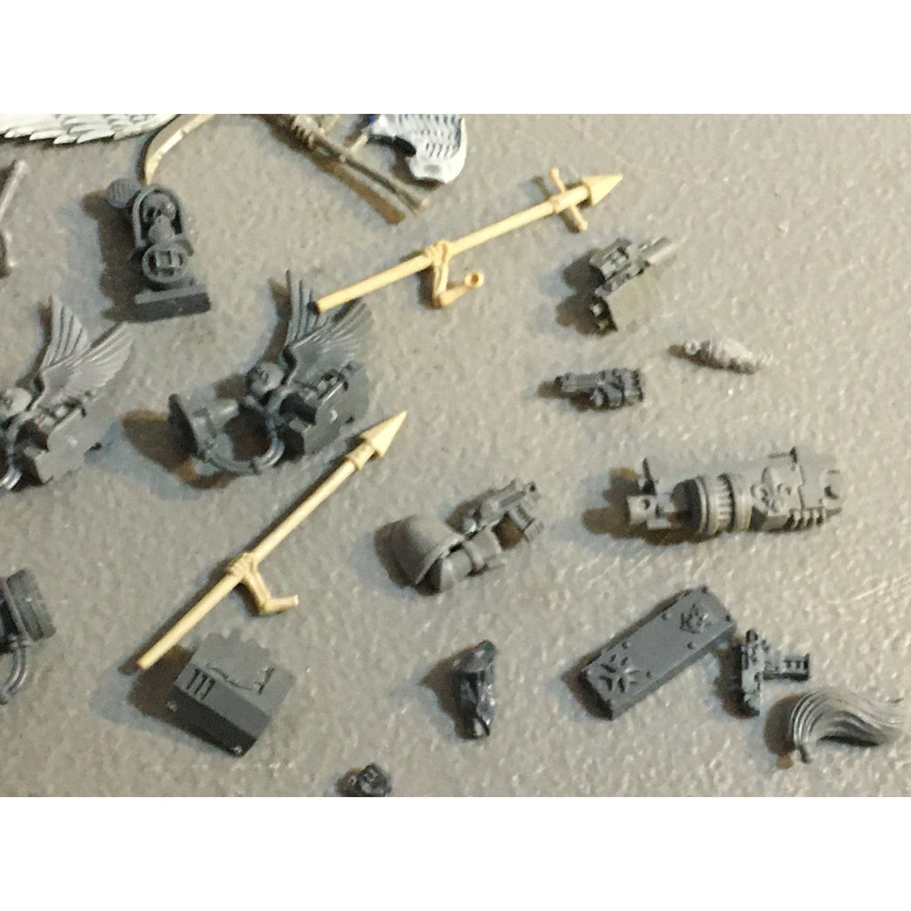 A32586 WARHAMMER 40K FANTASY RANDOM BITS LOT BLOOD ANGELS DAEMON UNDEAD GW