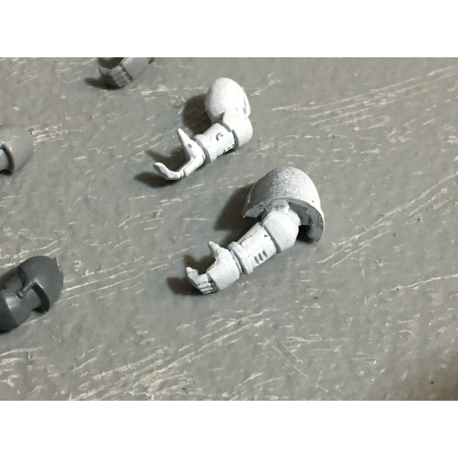 A22968 WARHAMMER 40K SPACE MARINES BITS LOT ARMS BOLTERS GAMES WORKSHOP GW