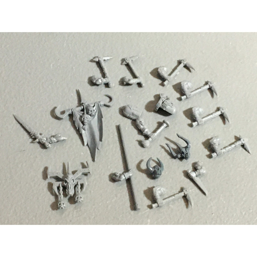 A22189 WARHAMMER FANTASY CHAOS MORTALS BITS LOT MIXED MARAUDER COMMAND & ARMS GW