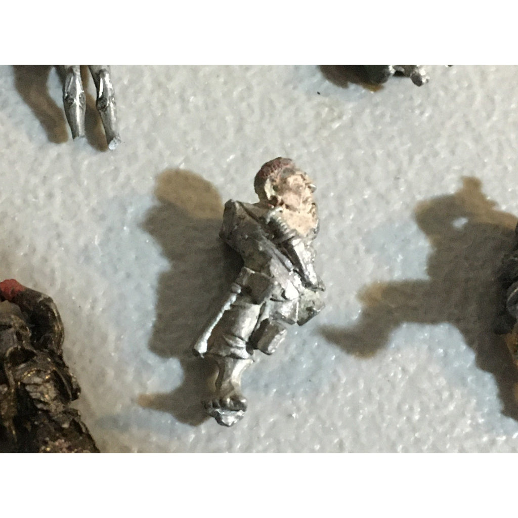 A32532 UNKNOWN METAL MINIATURES INCOMPLETE LOT HUMAN ELF WARRIOR