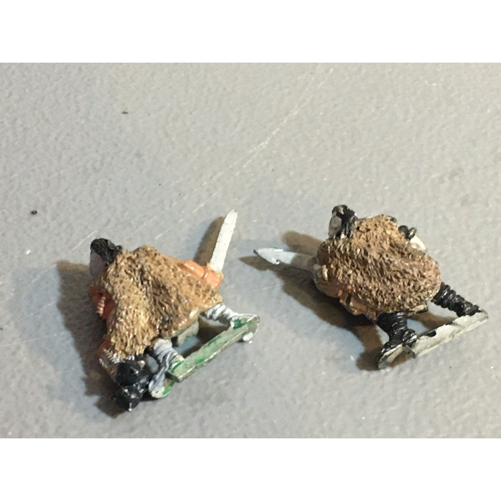 A29788 HHG HEARTBREAKER MINIATURES METAL BARBARIAN 2 PK