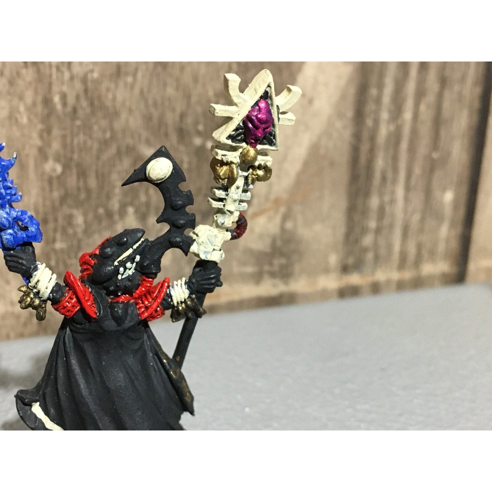 A19677 WARHAMMER 40K ELDAR CRAFTWORLDS METAL ELDRAD ULTHRAN FARSEER PAINTED