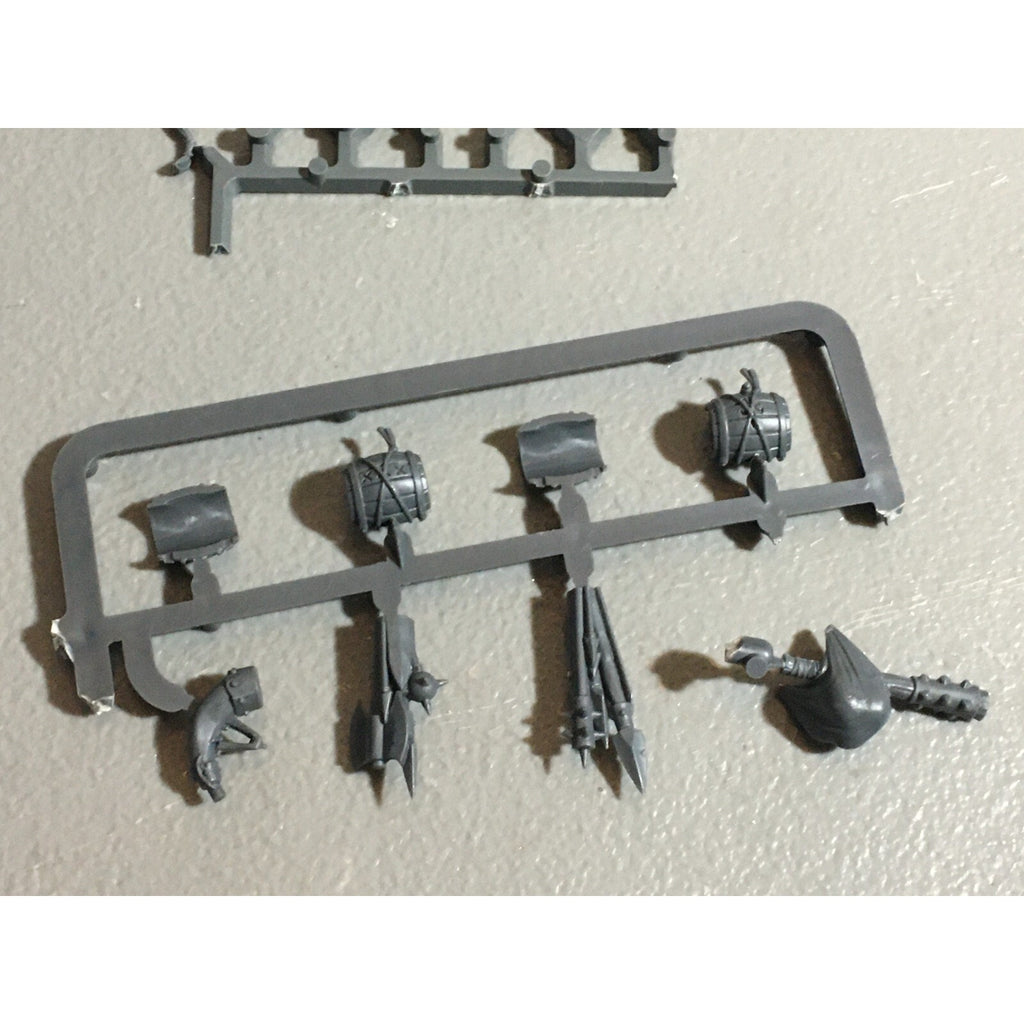 A22072 WARHAMMER FANTASY OGRE KINGDOMS BITS LOT ON SPRUE GAMES WORKSHOP GW