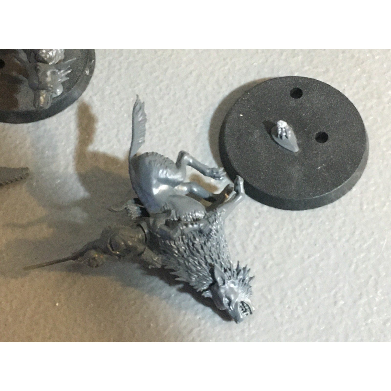 A30329 LOTR LORD OF THE RINGS GW GAMES WORKSHOP HUNTER ORCS ON FELL WARGS