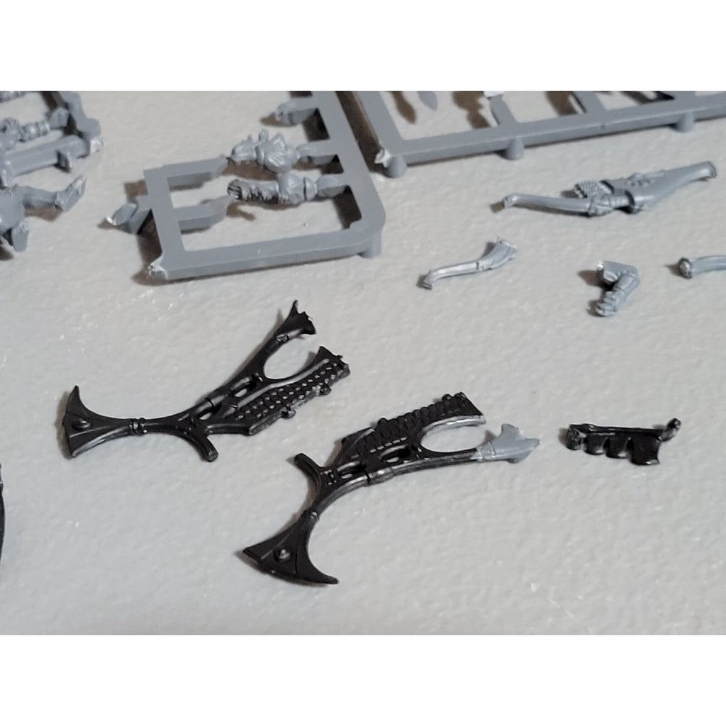 A17922 WARHAMMER FANTASY HIGH ELVES CHARIOT BITS LOT GAMES WORKSHOP