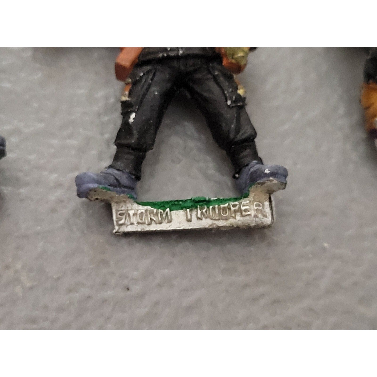 A19435 WARHAMMER 40K IG ASTRA GUARD STORMTROOPER 3 PK NO BACKPACKS MISS 1 PISTOL