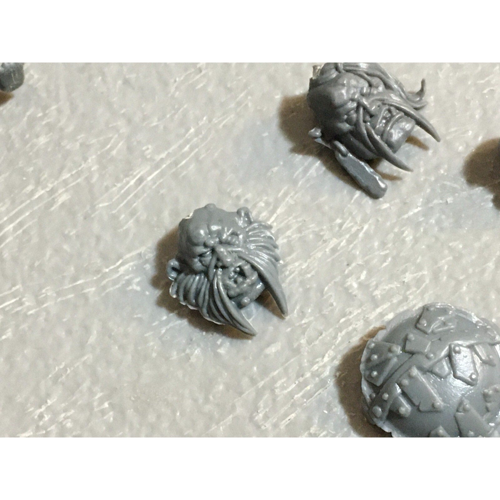 A23257 WARHAMMER FANTASY OGRE KINGDOMS BITS LOT GNOBLARS BULLS GAMES WORKSHOP GW