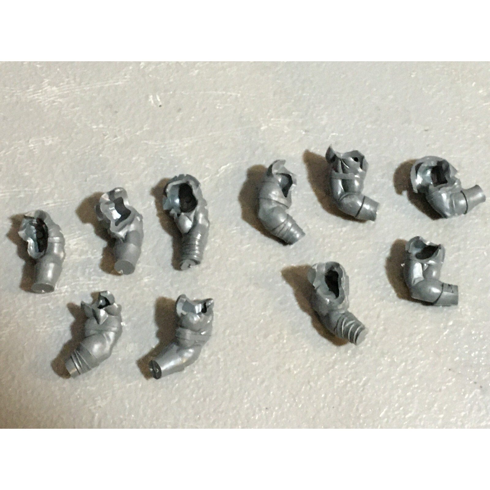 A23168 WARHAMMER FANTASY CHAOS BEASTMEN BITS LOT MINOTAUR ARMS GW GAMES WORKSHOP