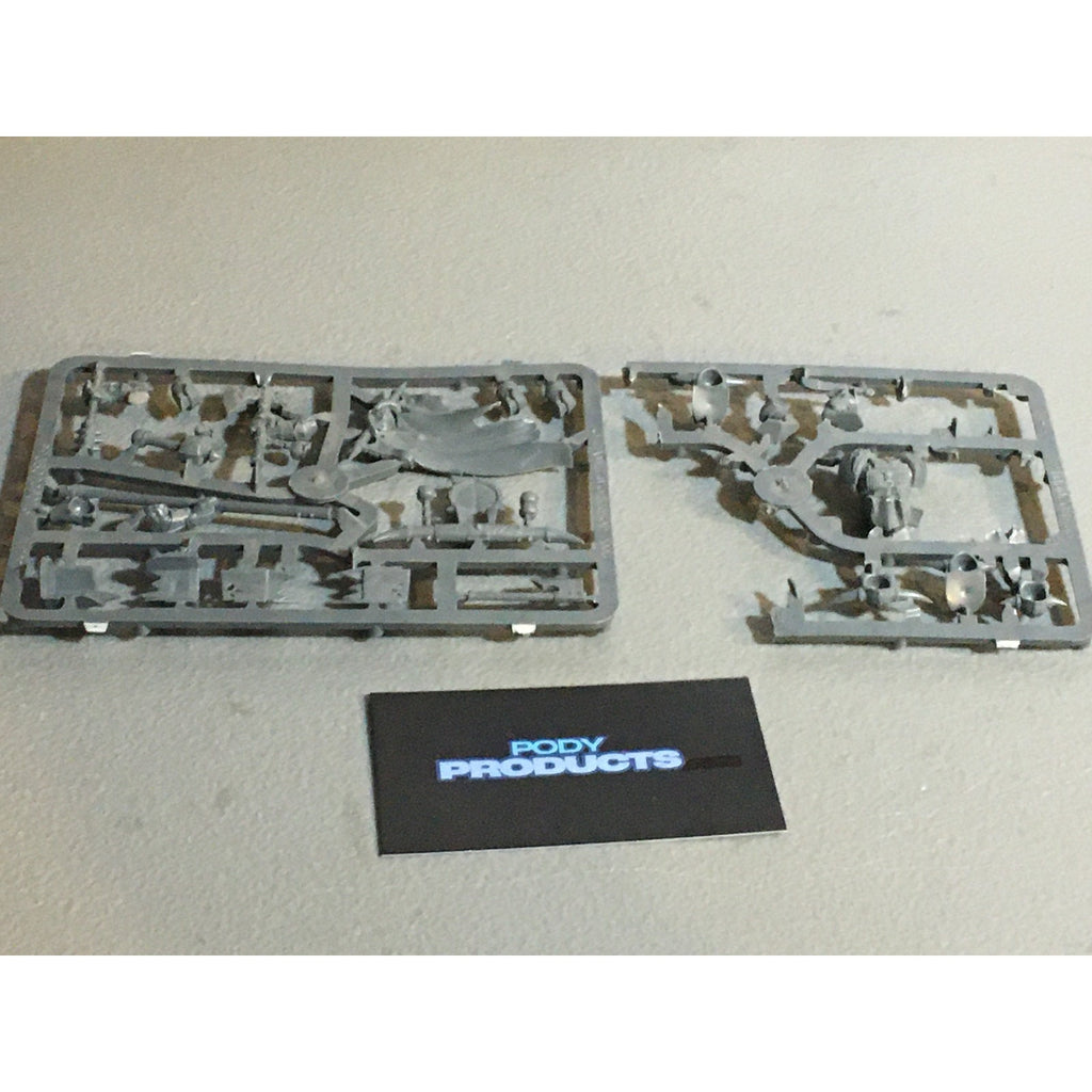 A33616 WARHAMMER FANTASY ORCS & GOBLINS BITS LOT ON SPRUE BLACK ORC GW
