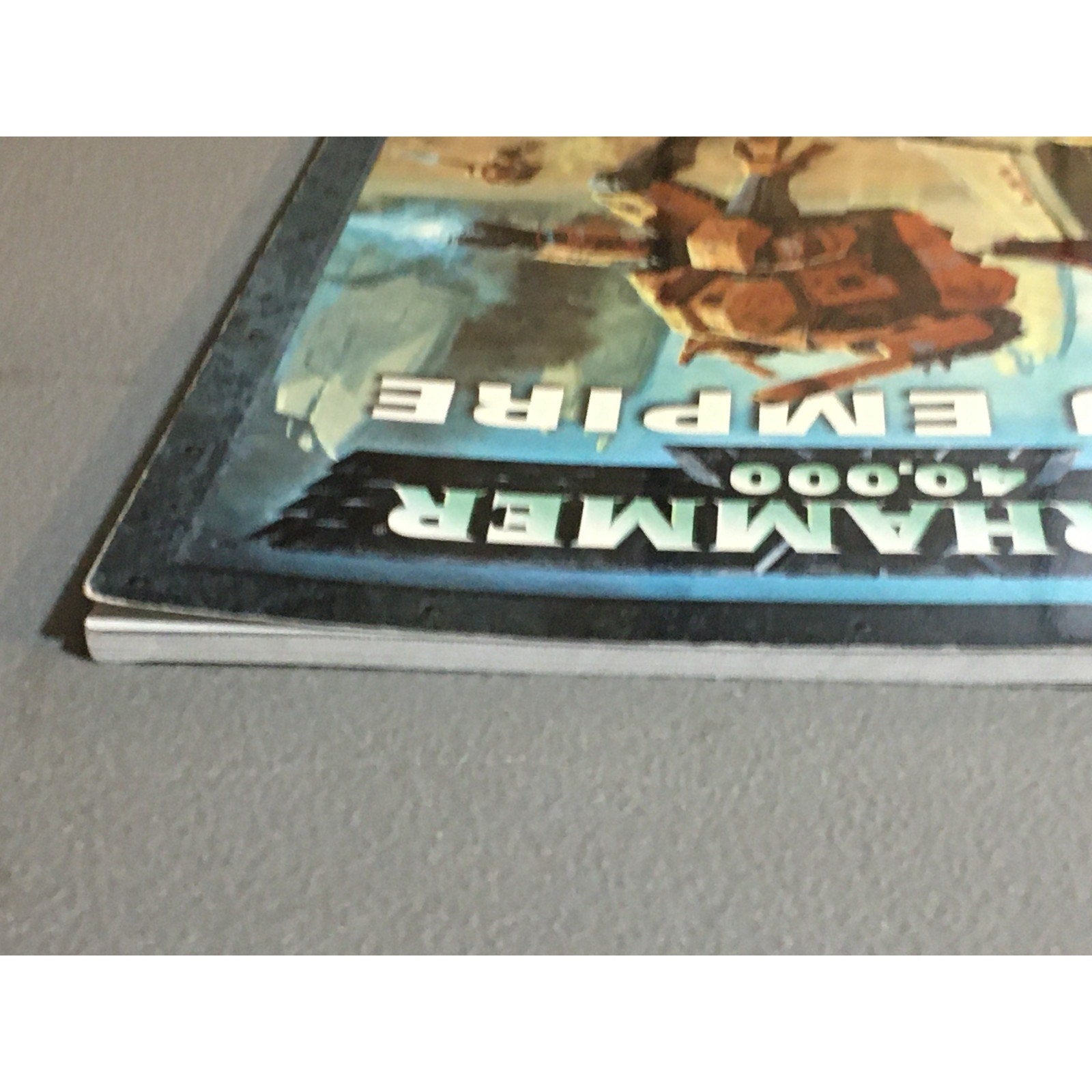 BOOK GAMES WORKSHOP WARHAMMER 40K TAU EMPIRE 4TH ED SB USED