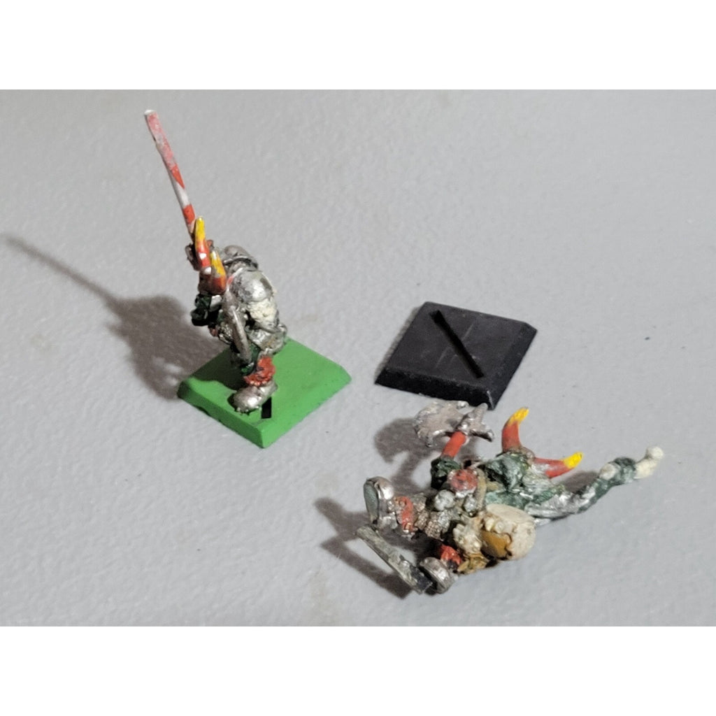 A19431 WARHAMMER FANTASY ORCS & GOBLINS METAL BLACK ORC MUSICIAN STANDARD NO TOP