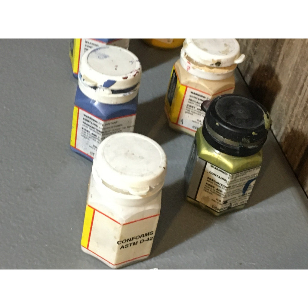 A33432 CITADEL COLOURS USED PAINT POTS 6 PK NO GOOD DRIED OOP GAMES WORKSHOP