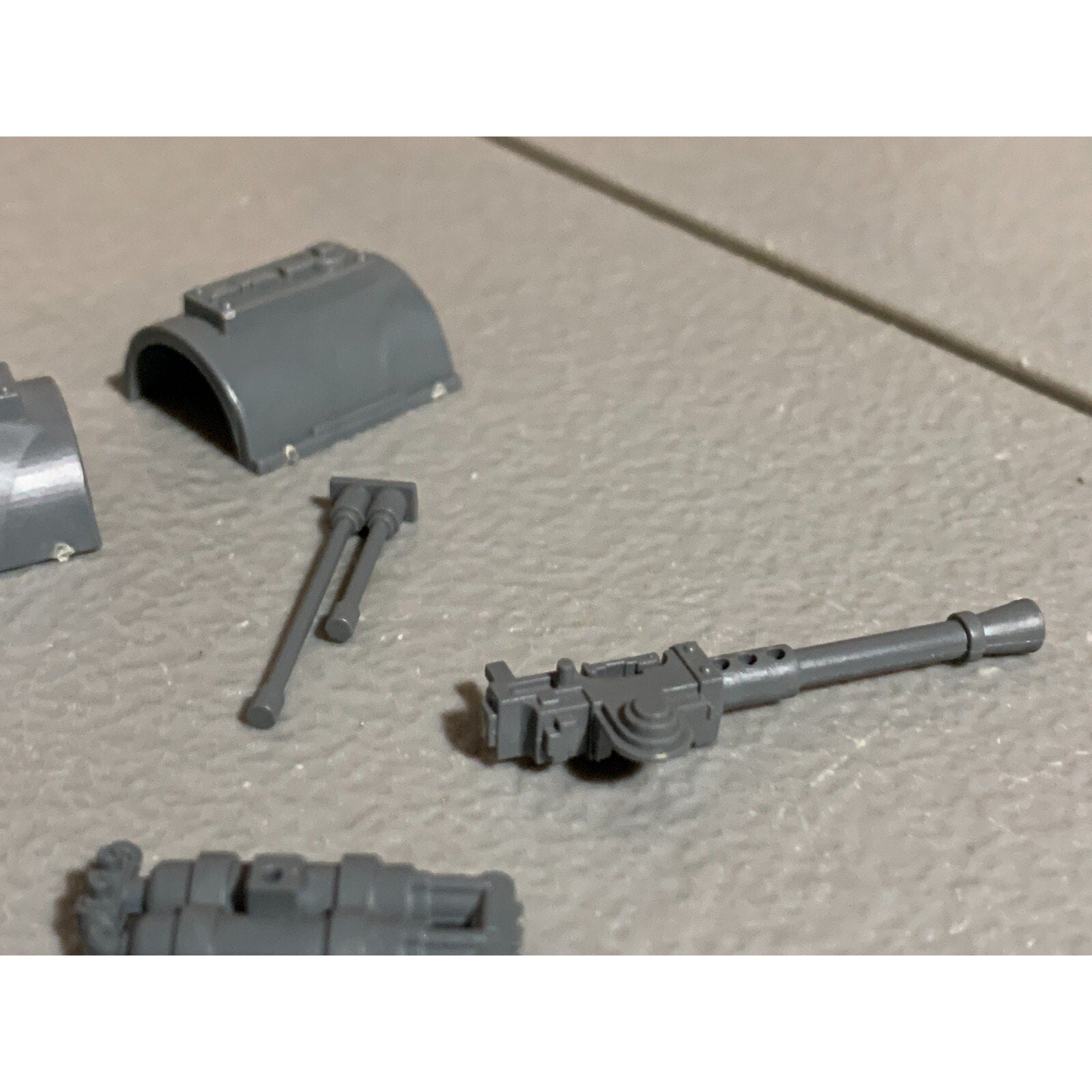 A17835 WARHAMMER 40K ASTRA IG GUARD TANKS BITS LOT GW GAMES WORKSHOP