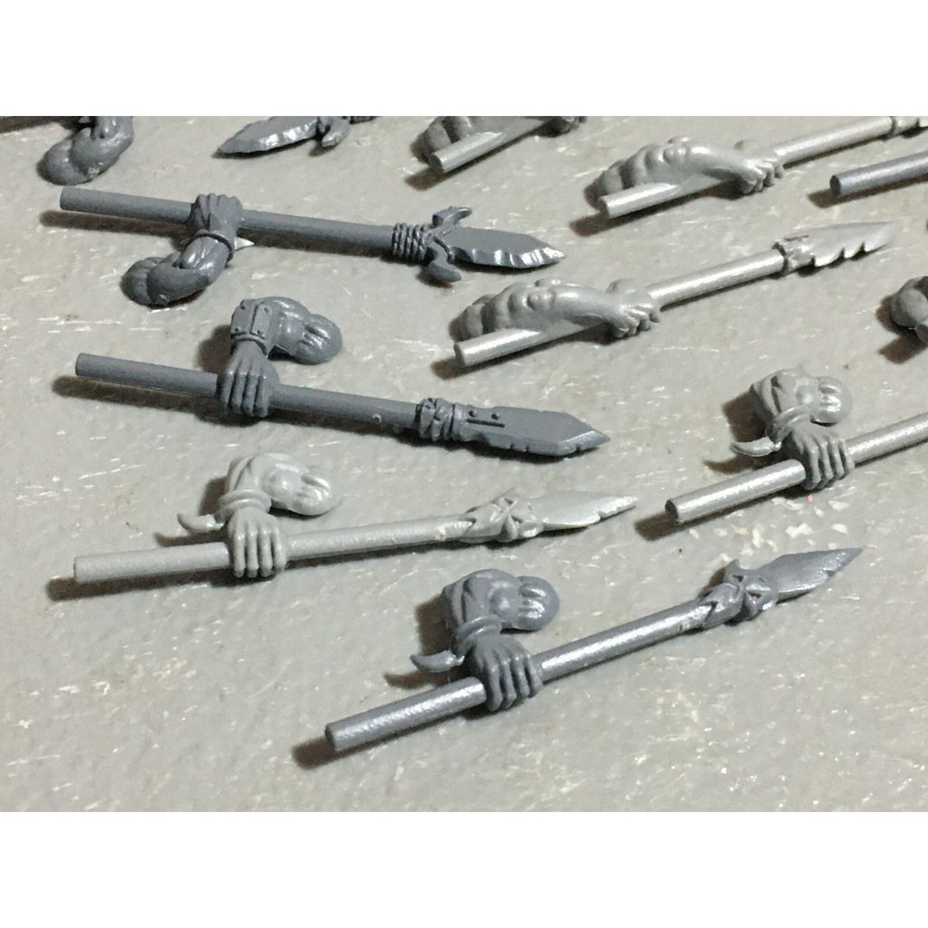 A22609 WARHAMMER FANTASY ORCS & GOBLINS BITS LOT ORC BOYZ SPEARS GAMES WORKSHOP