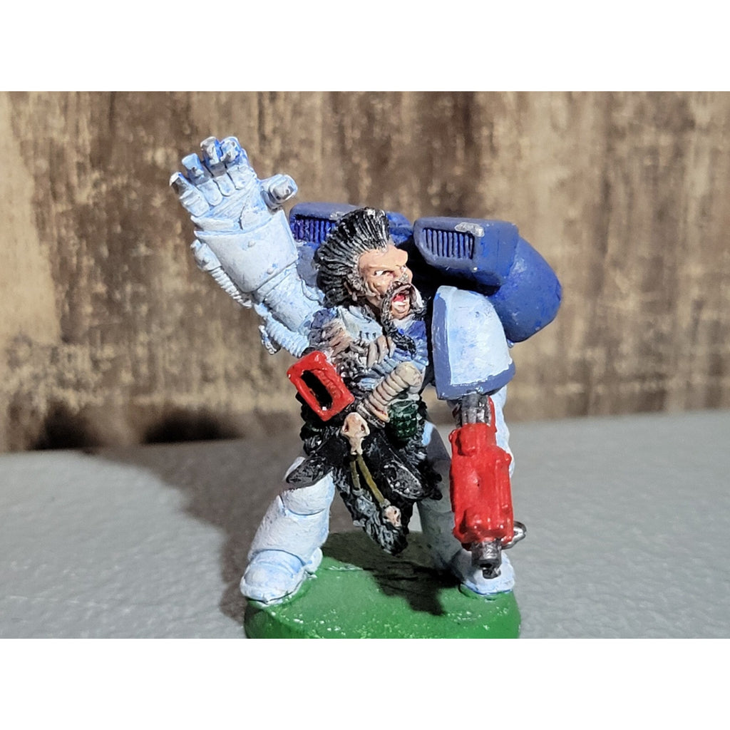 A18695 WARHAMMER 40K SPACE MARINES WOLVES BLOOD CLAW SERGEANT METAL W JUMP