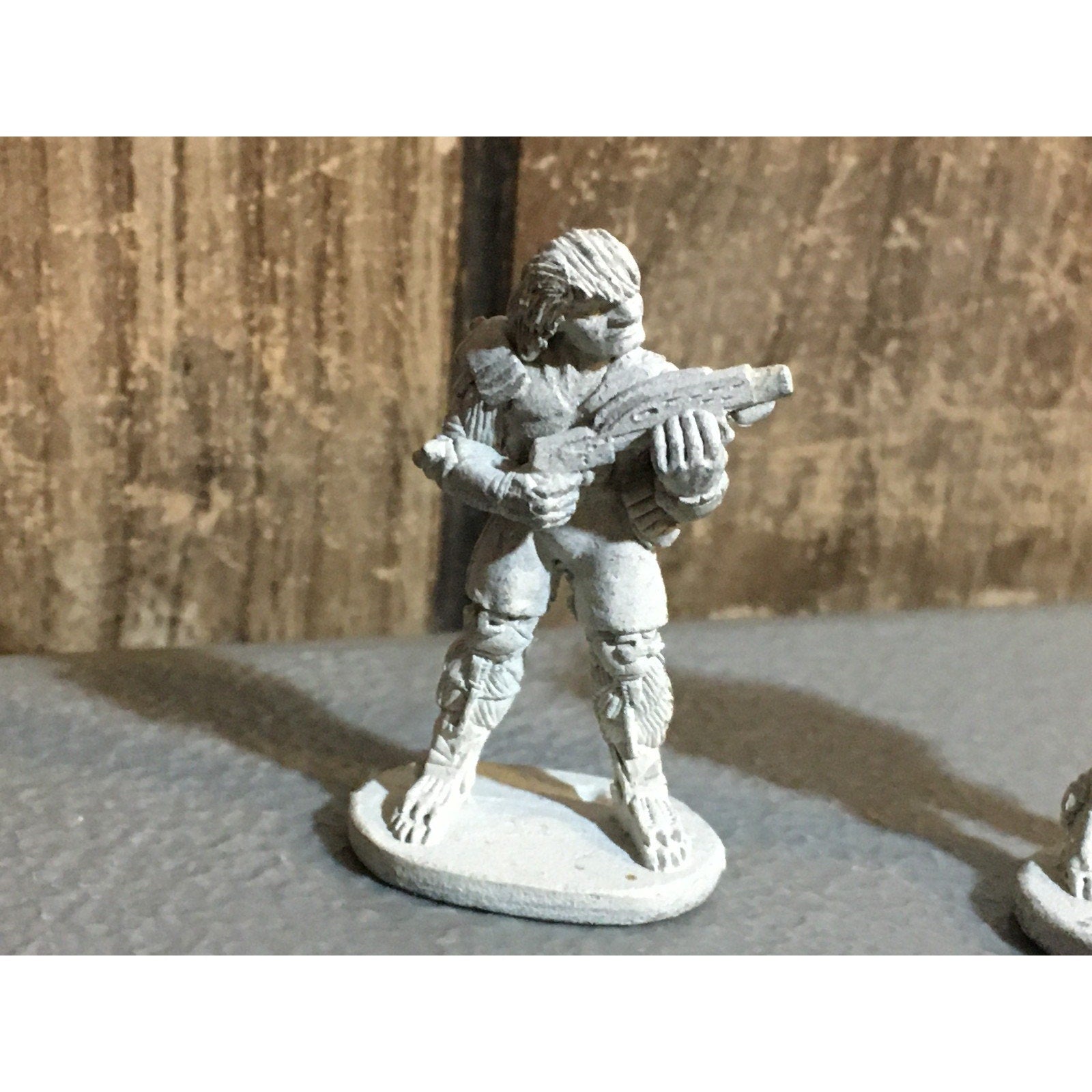 A32075 GRENADIER METAL MINIATURES UNKNOWN SCI-FI REBEL SOLDIER GUNNER 2 PK