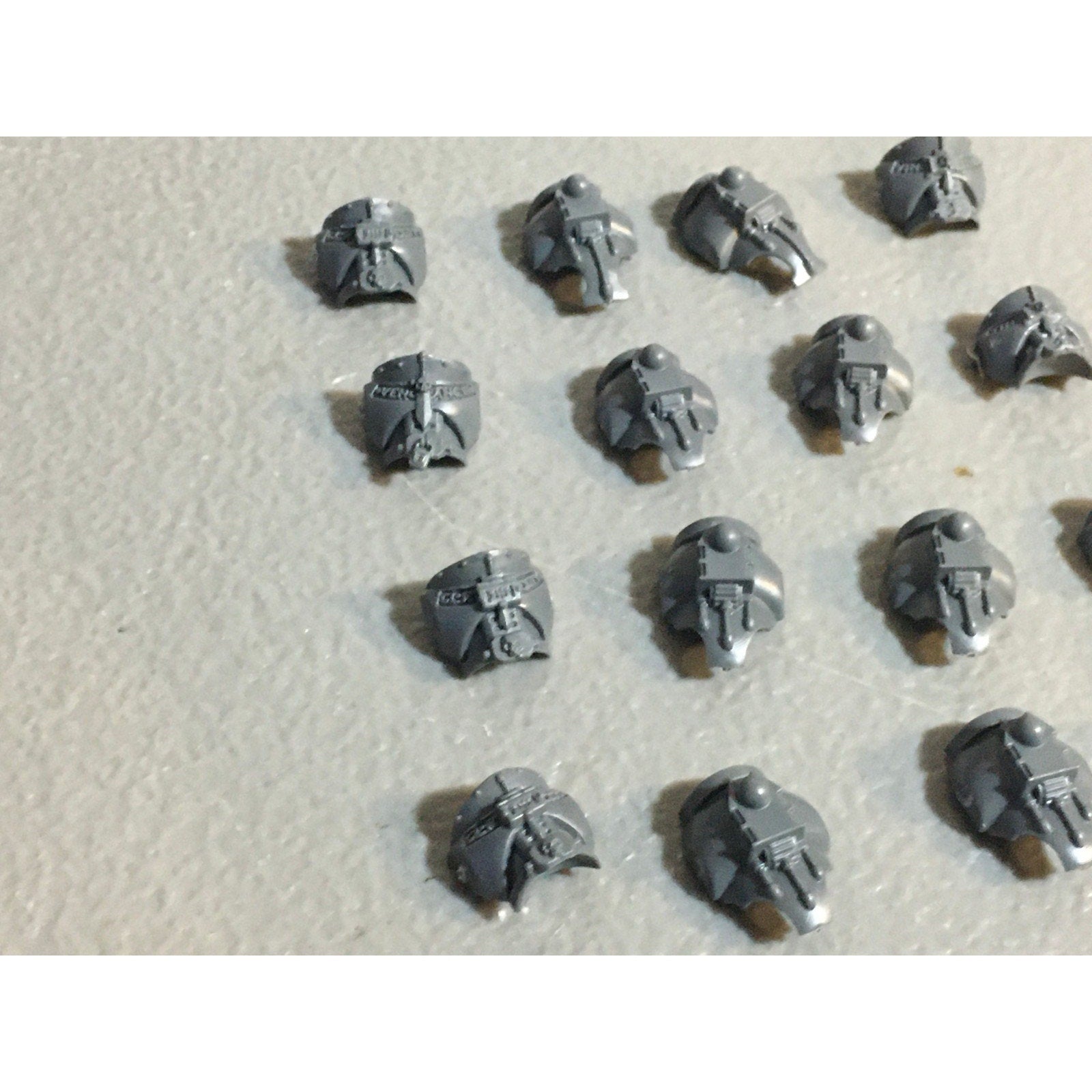 A29905 WARHAMMER 40K GREY KNIGHTS BITS LOT STRIKE TORSOS CHEST BACK GW