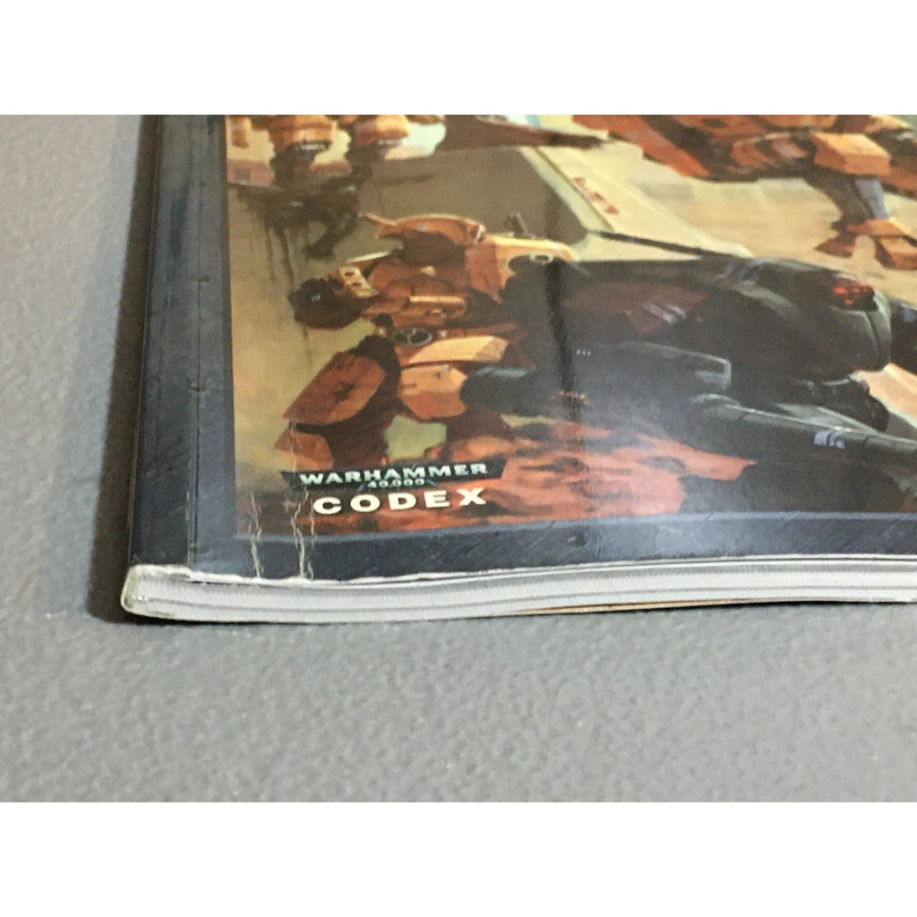BOOK GAMES WORKSHOP WARHAMMER 40K TAU EMPIRE 4TH ED SB USED