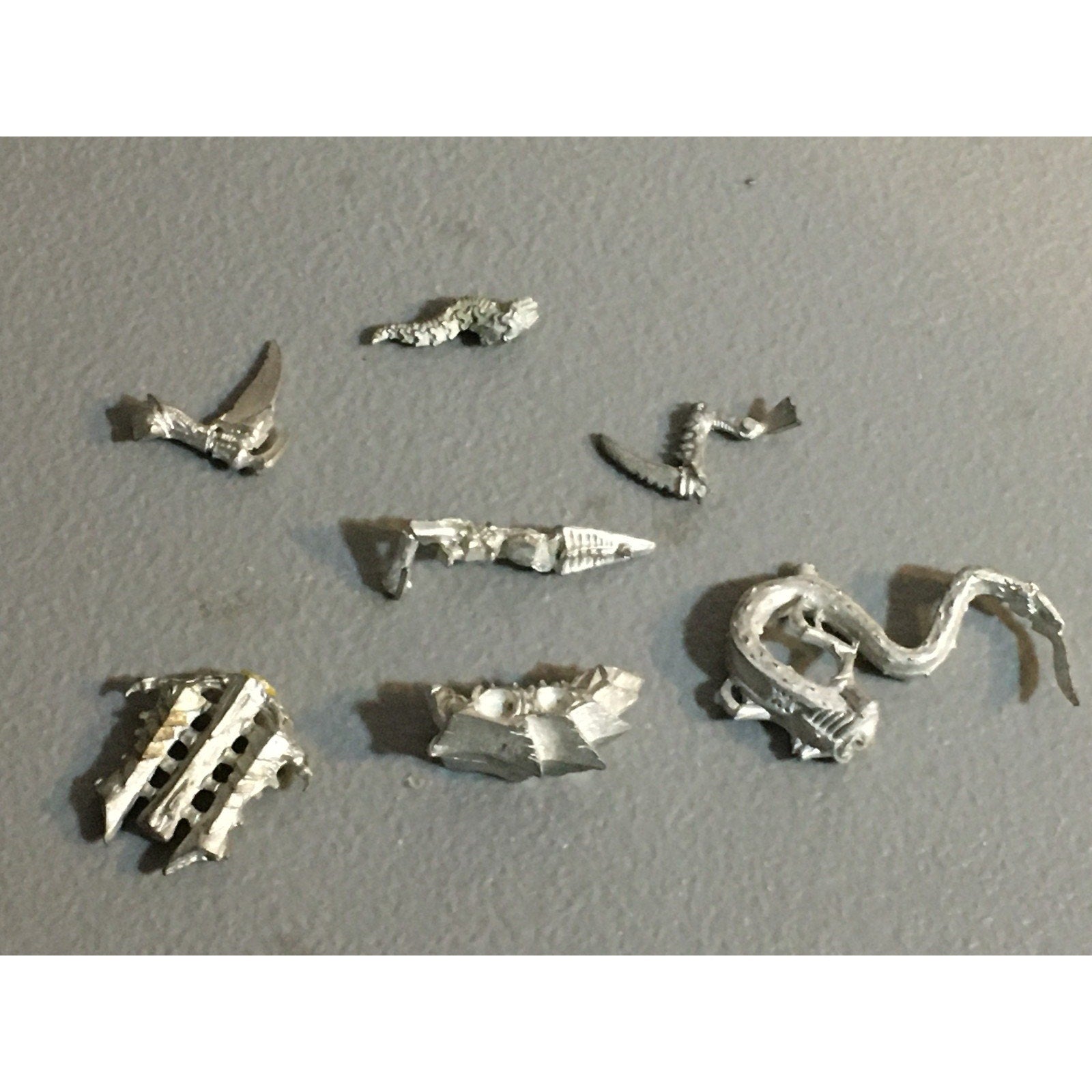 A32815 WARHAMMER 40K TYRANIDS METAL BITS & INCOMPLETE LOT RAVENER RIPPER SCYTHIN