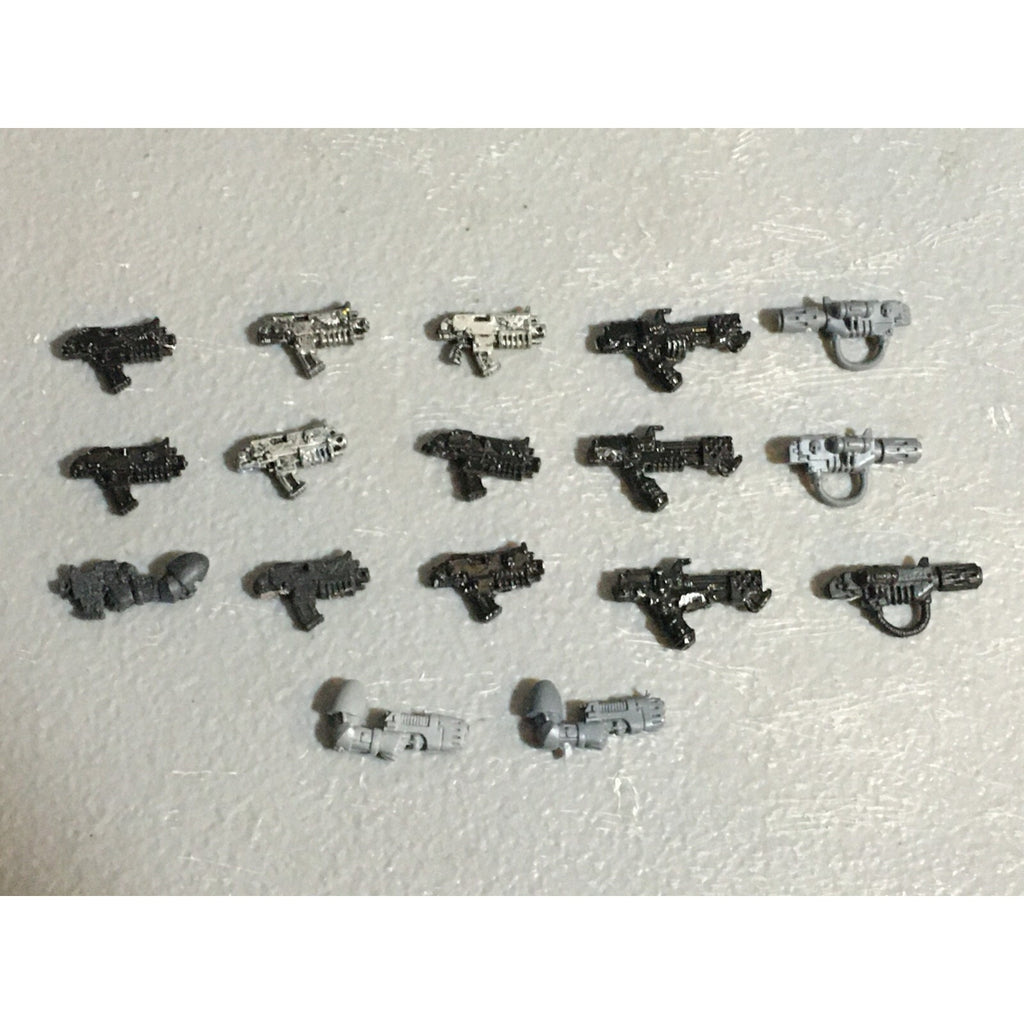 A22960 WARHAMMER 40K SPACE MARINES BITS LOT BOLTERS SPECIALS GAMES WORKSHOP GW