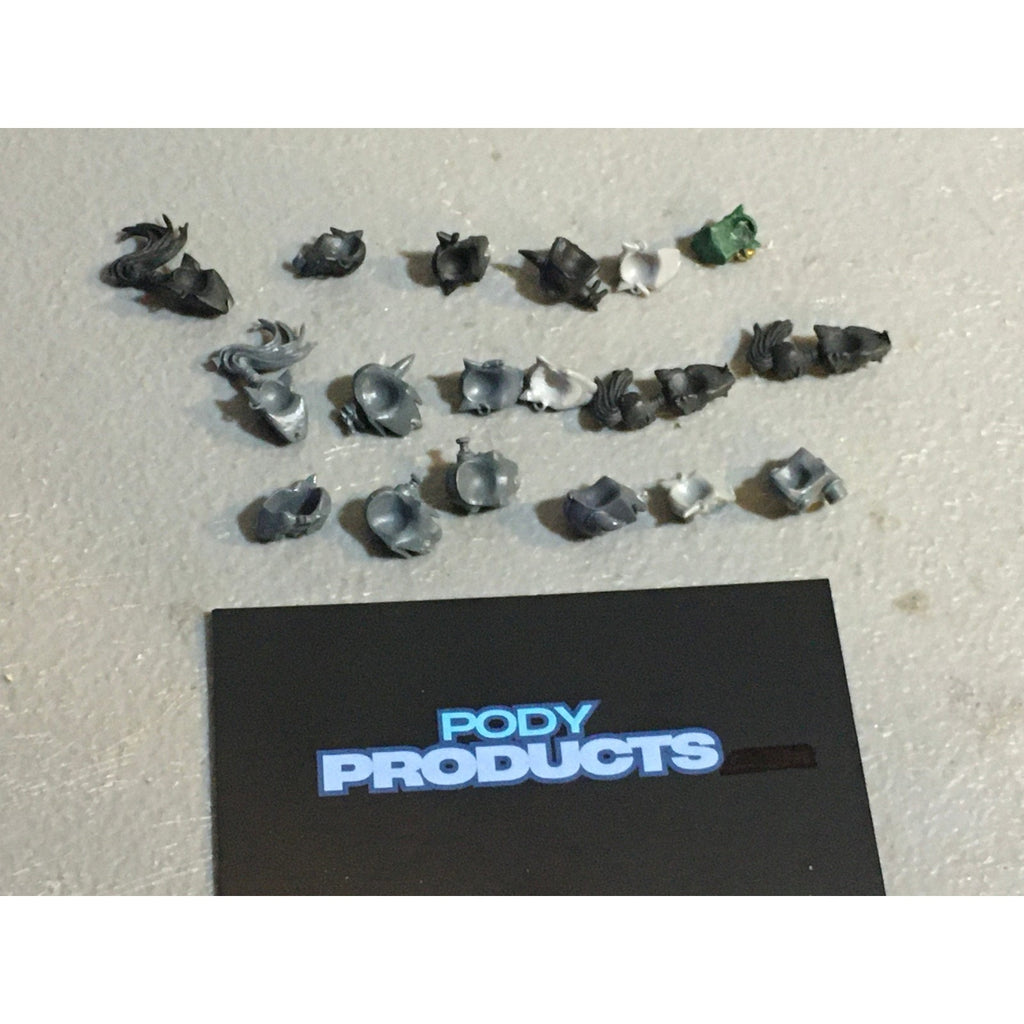 A33559 WARHAMMER 40K SPACE ORKS BITS LOT HEADS GW GAMES WORKSHOP