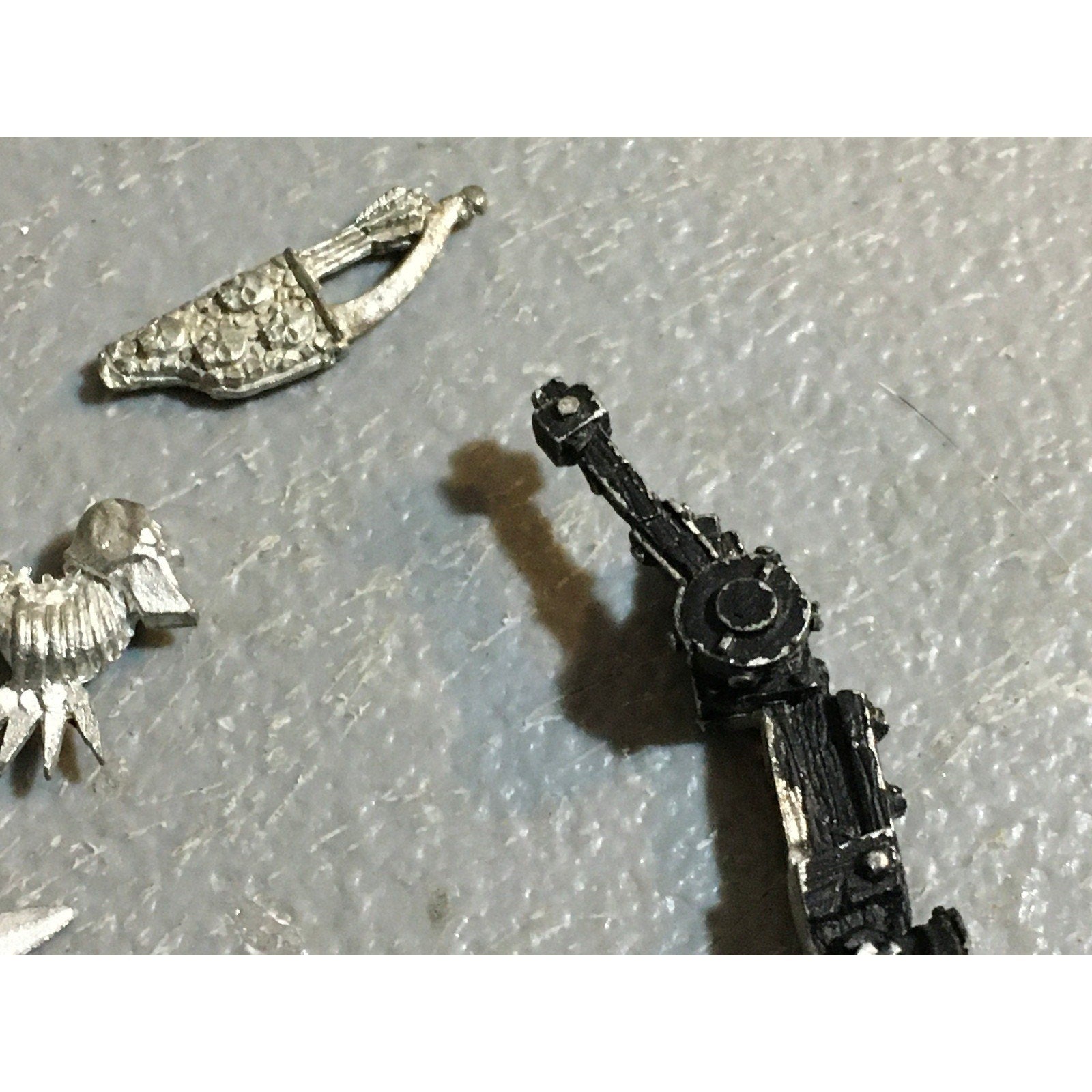 A32491 WARHAMMER FANTASY METAL MIXED BITS LOT HIGH ELVES UNDEAD BALLISTA GW