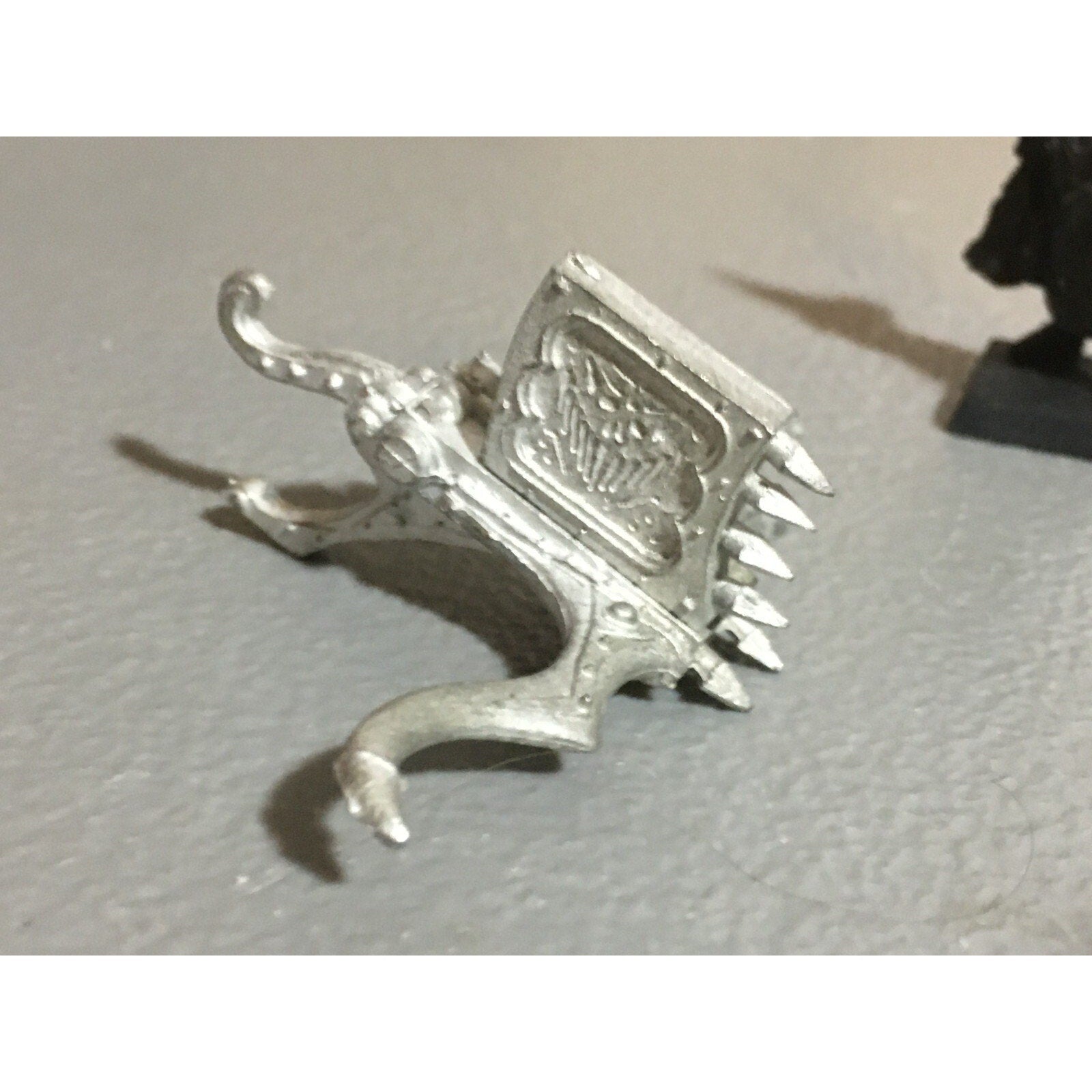A20384 WARHAMMER FANTASY DARK ELVES METAL REPEATER BOLT THROWER MISS 1 RACK