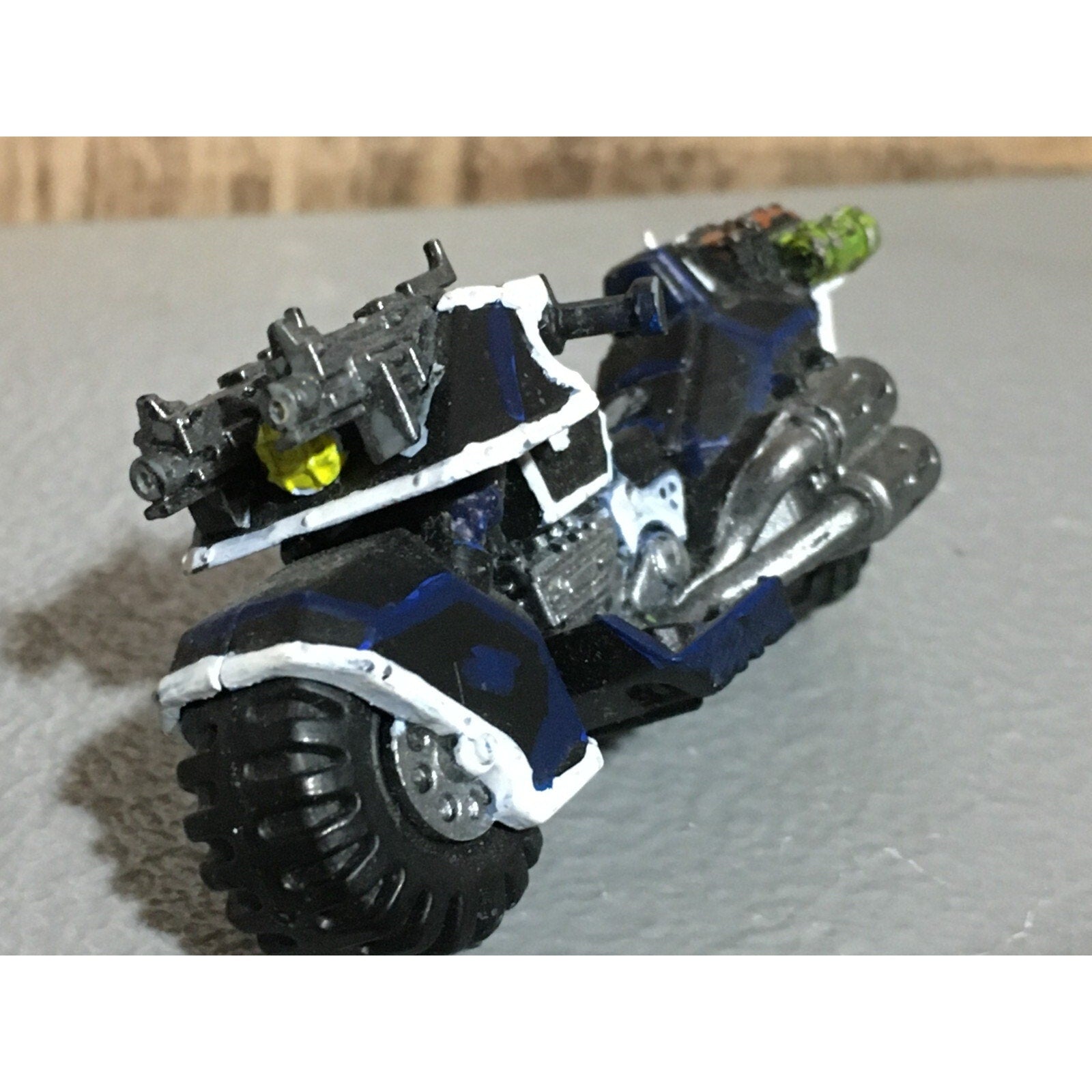 A20736 WARHAMMER 40K METAL SPACE MARINES METAL CAPTAIN ON BIKE OOP BIKER