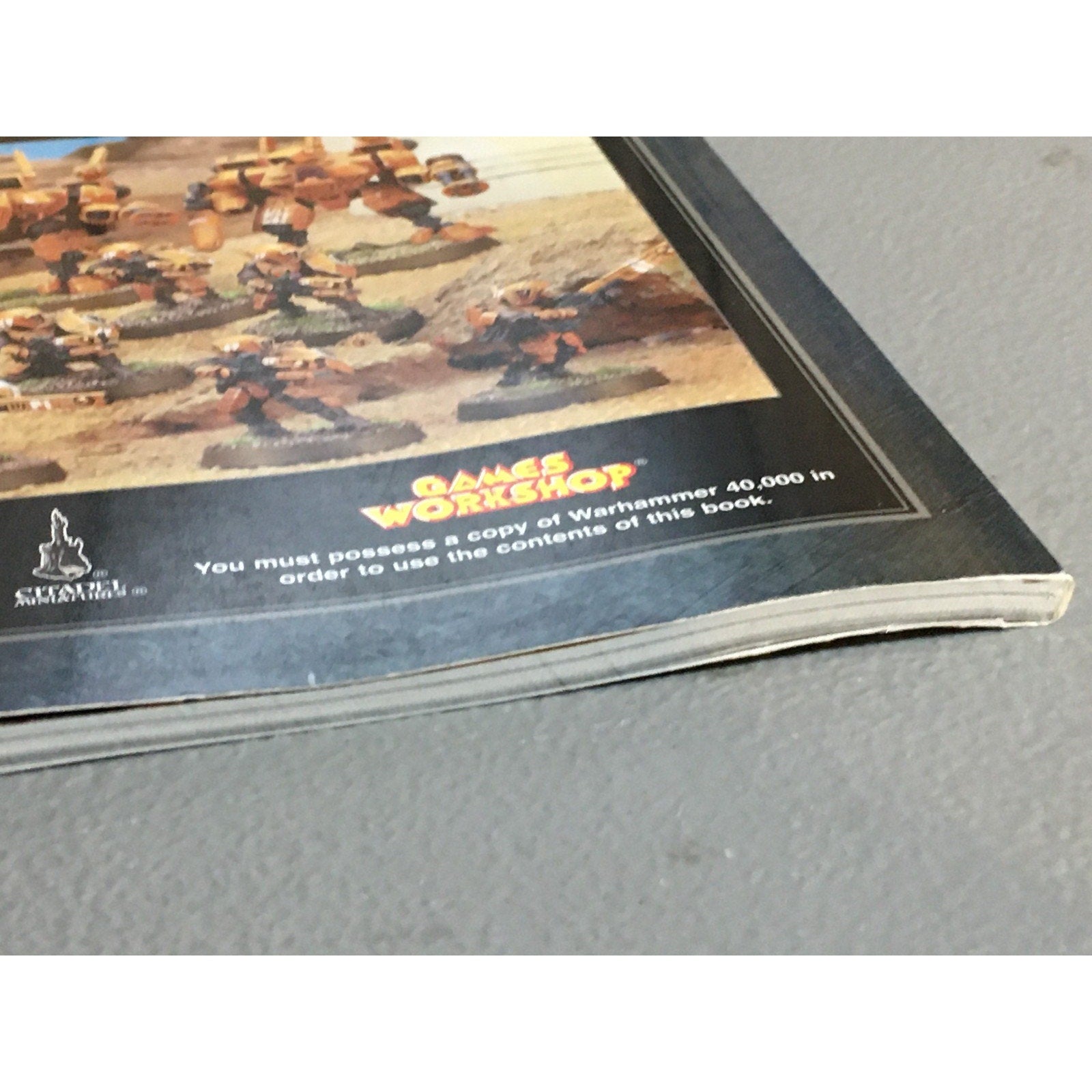 BOOK GAMES WORKSHOP WARHAMMER 40K TAU EMPIRE 4TH ED SB USED