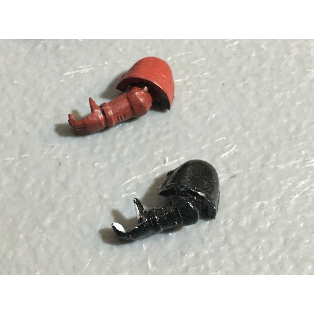 A22984 WARHAMMER 40K SPACE MARINES BITS LOT BOLTERS ARMS GW GAMES WORKSHOP