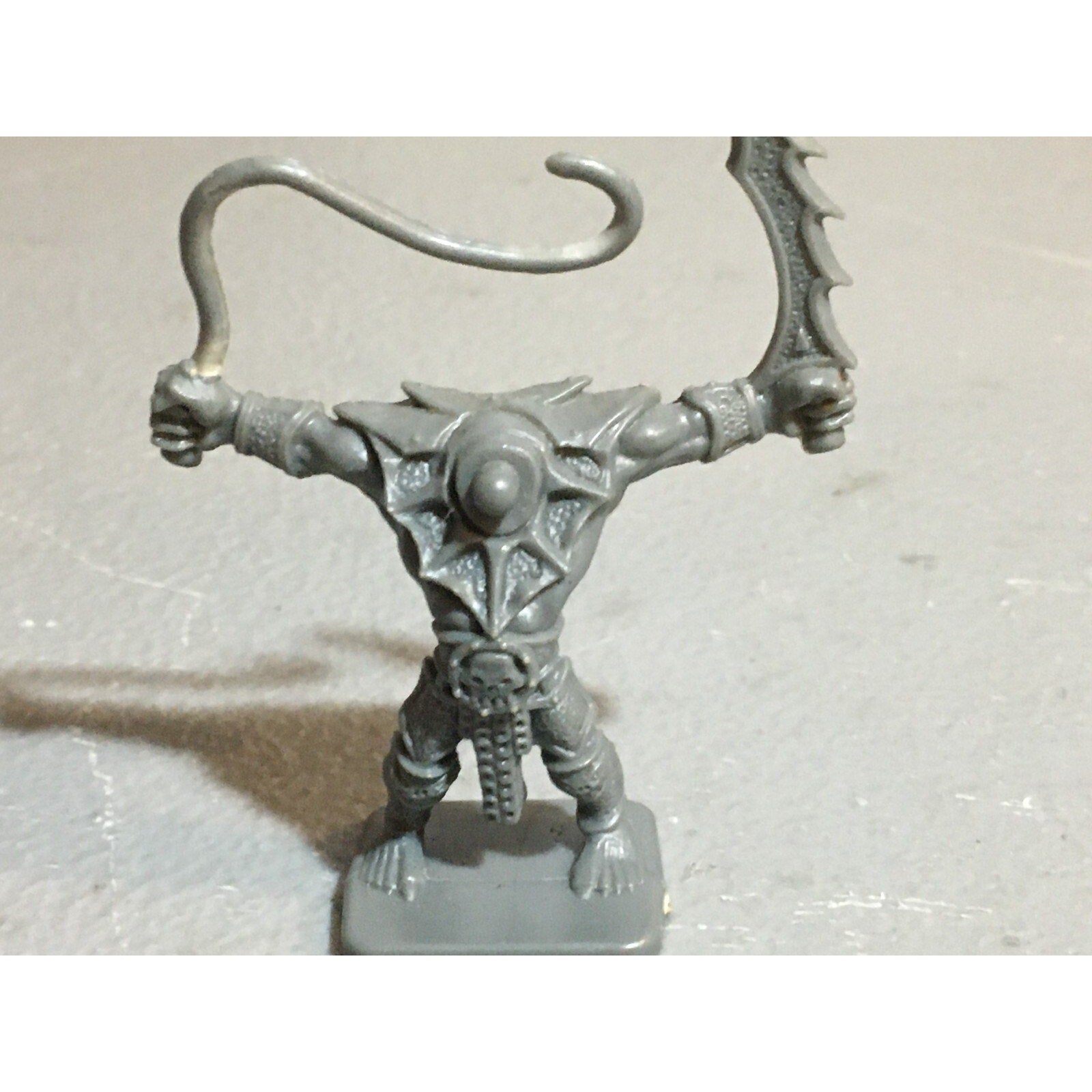 A23496 WARHAMMER HEROQUEST GARGOYLE BLOODTHIRSTER MISSING HEAD & WINGS GW