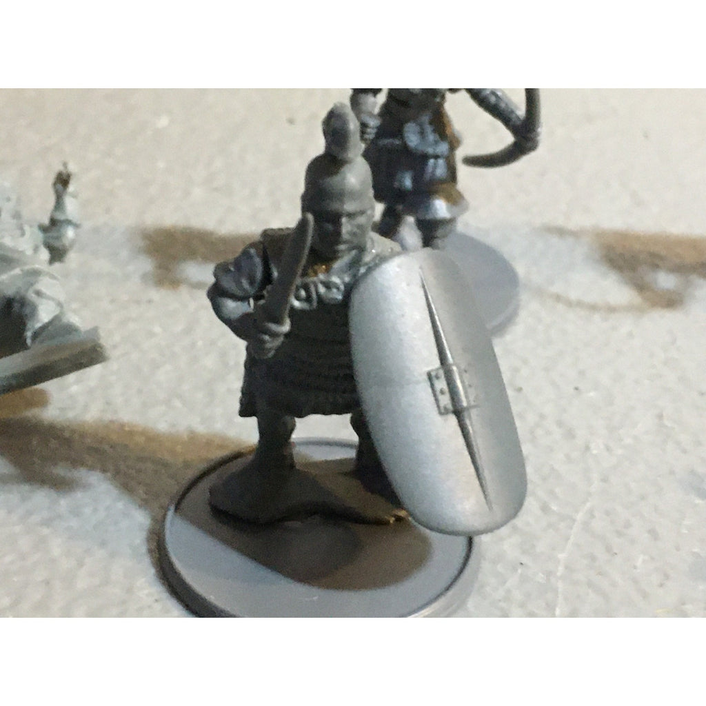 A32550 UNKNOWN MINIATURES PLASTIC INCOMPLETE LOT WARRIOR SOLDIER